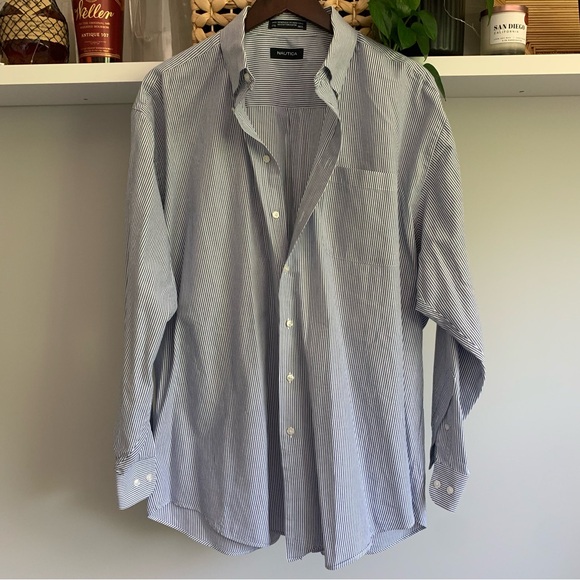 • [Nautica] Button Down Dress Shirt • - Picture 1 of 9